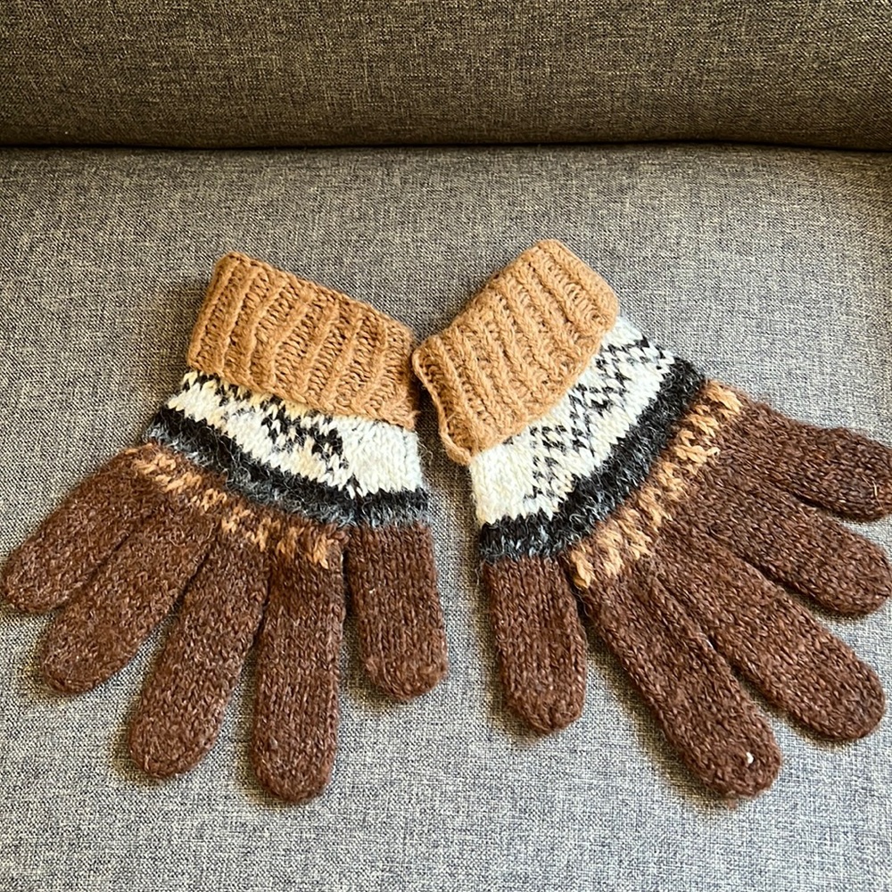 Hand made Alpaca Gloves